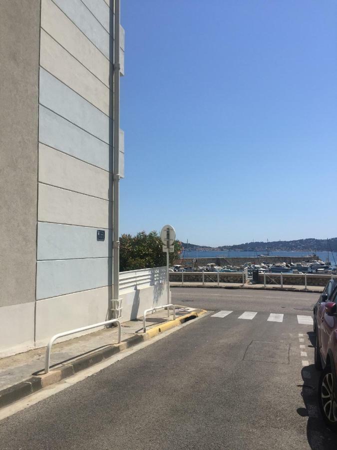 Le Suffren, Ventile ,Wifi, A 100 M De La Plage ツーロン エクステリア 写真